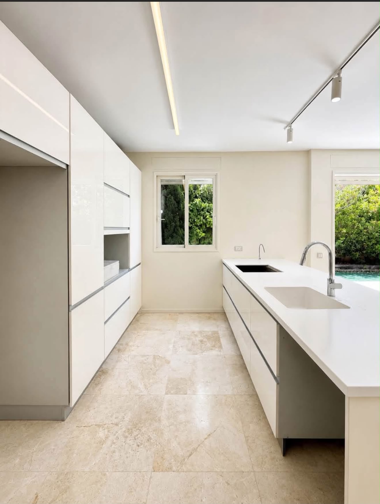 Garden apartment for rent in Herzliya B — Spacious Duplex Garden Apartment in Herzliya Bet