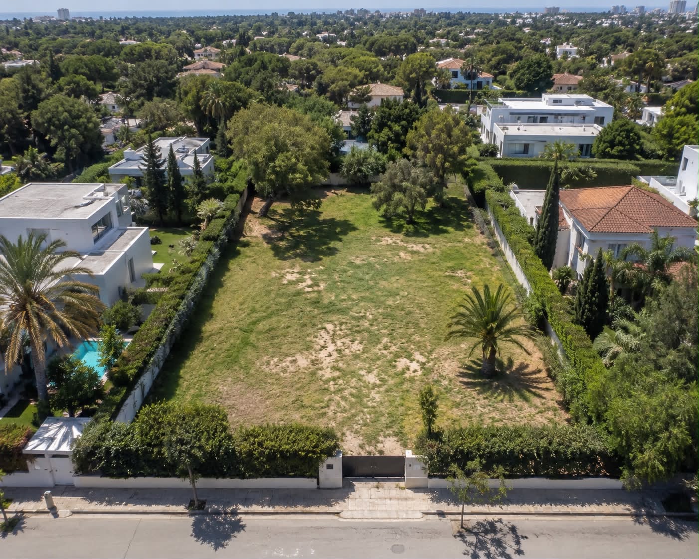 Private plot in the heart of Kfar Shmaryahu